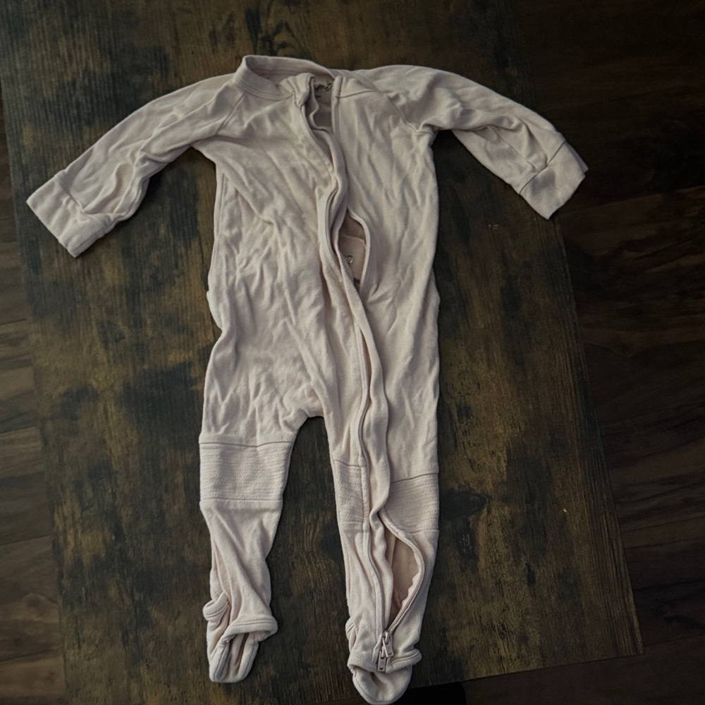 Goumi Soft Pink Kids One Piece Footie